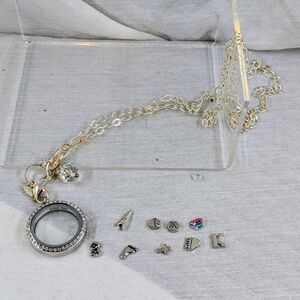 Origami owl Swarovski Silver necklace With Charms